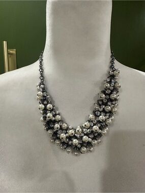 Premier Designs Pearl Cluster Necklace in Silver and Black